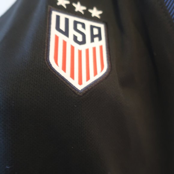 Womens Nike Dri-Fit Black Red Blue 2016 USA Soccer Rio V-Neck Activewear Top XL* - Picture 3 of 8